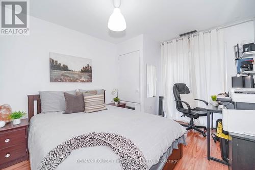 191 - 165 Cherokee Boulevard, Toronto, ON - Indoor Photo Showing Bedroom