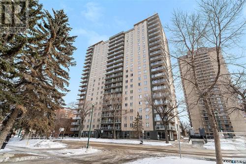 2008 320 5Th Avenue N, Saskatoon, SK - Outdoor With Balcony With Facade