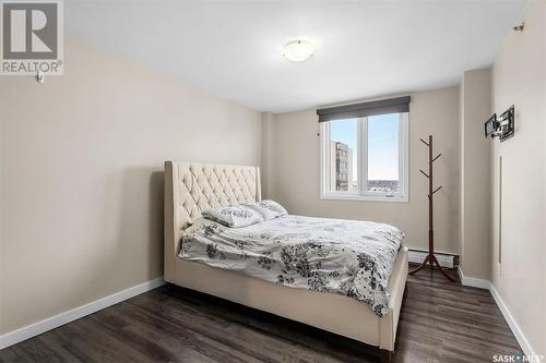 2008 320 5Th Avenue N, Saskatoon, SK - Indoor Photo Showing Bedroom