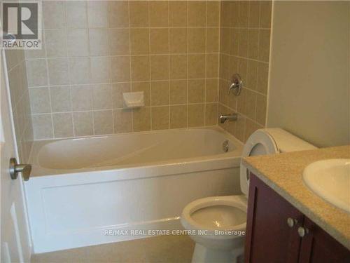 1616 - 339 Rathburn Road W, Mississauga, ON - Indoor Photo Showing Bathroom