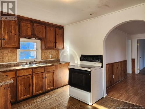 737 Bay Street, Saint John, NB - Indoor Photo Showing Kitchen With Double Sink