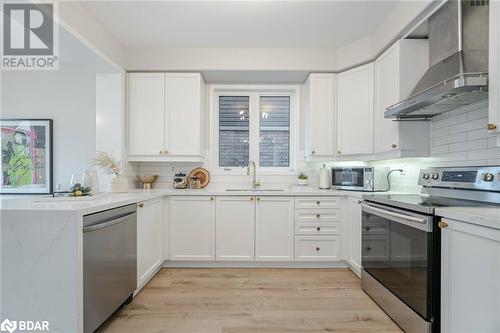 137 Willet Terrace, Milton, ON - Indoor Photo Showing Kitchen