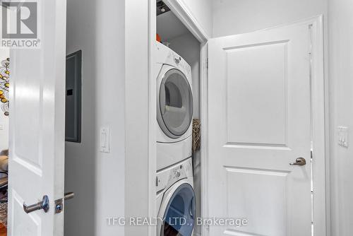 311 - 628 Fleet Street, Toronto (Niagara), ON - Indoor Photo Showing Laundry Room