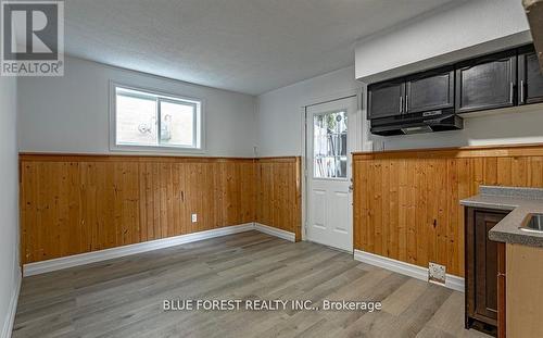 Lower - 901 Lawson Road N, London, ON - Indoor Photo Showing Kitchen