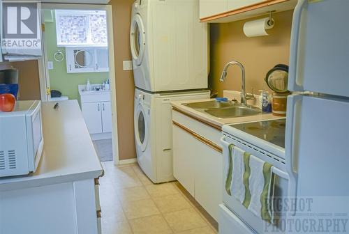 2366 Ross Crescent, Prince George, BC - Indoor Photo Showing Laundry Room