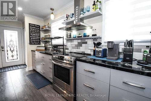 73 Marc Boulevard, Welland (773 - Lincoln/Crowland), ON - Indoor Photo Showing Kitchen