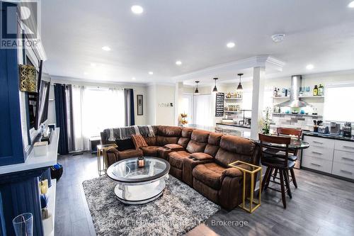 73 Marc Boulevard, Welland (773 - Lincoln/Crowland), ON - Indoor Photo Showing Living Room