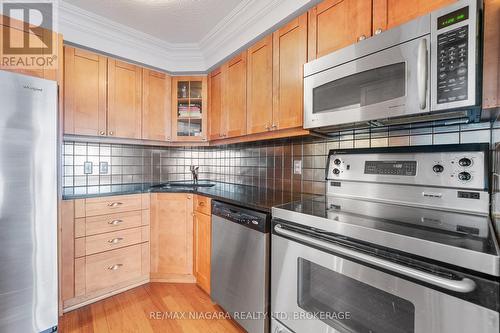 1006 - 81 Scott Street, St. Catharines, ON - Indoor Photo Showing Kitchen