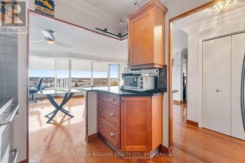 1006 - 81 Scott Street, St. Catharines, ON - Indoor Photo Showing Kitchen