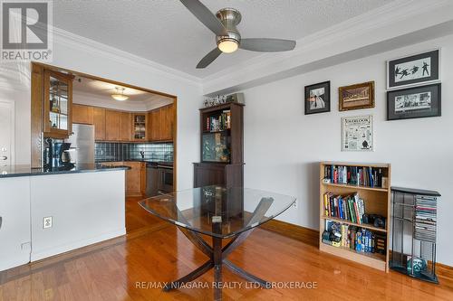 1006 - 81 Scott Street, St. Catharines, ON - Indoor Photo Showing Kitchen