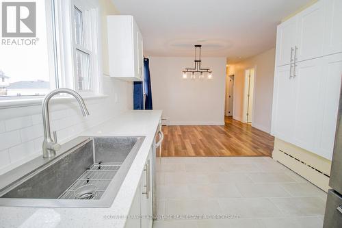 118 Rosemount Avenue, Port Colborne (878 - Sugarloaf), ON - Indoor Photo Showing Kitchen