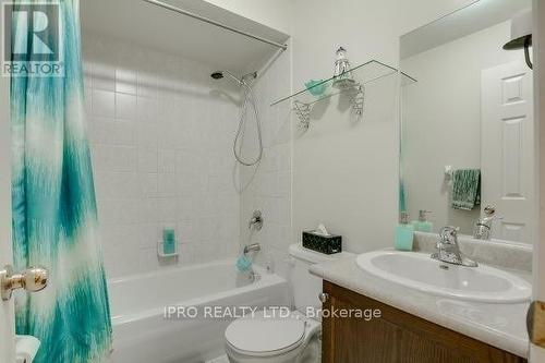 77 Odoardo Di Santo Circle, Toronto, ON - Indoor Photo Showing Bathroom