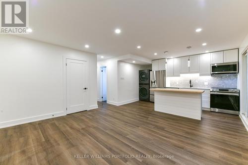 1250 Davenport Road, Toronto, ON - Indoor Photo Showing Kitchen With Upgraded Kitchen