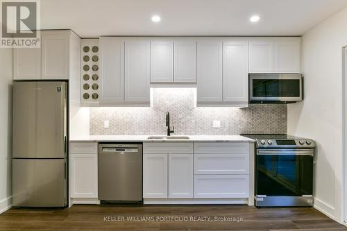 1250 Davenport Road, Toronto, ON - Indoor Photo Showing Kitchen With Upgraded Kitchen