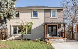 32 SLEDMAN STREET  Mississauga, ON L4T 1K5