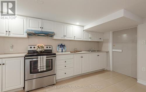 32 Sledman Street, Mississauga, ON - Indoor Photo Showing Kitchen With Double Sink