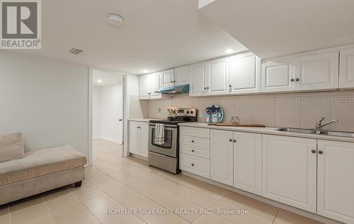 32 Sledman Street, Mississauga, ON - Indoor Photo Showing Kitchen With Double Sink