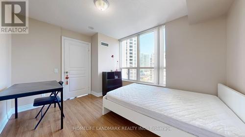 911 - 10 Northtown Way, Toronto, ON - Indoor Photo Showing Bedroom