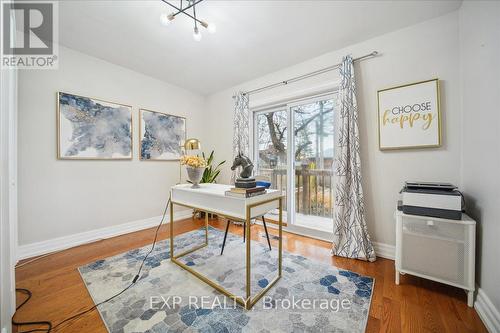 137 Kingsview Boulevard, Toronto, ON - Indoor