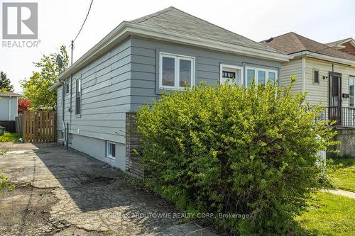 126 Harmony Avenue, Hamilton, ON - Outdoor