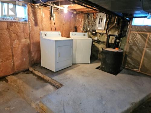 107 Nepahwin Avenue, Greater Sudbury, ON - Indoor Photo Showing Laundry Room