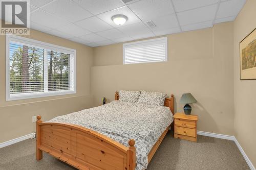 251 Highgate Court, Kelowna, BC - Indoor Photo Showing Bedroom