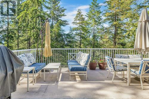 251 Highgate Court, Kelowna, BC - Outdoor With Deck Patio Veranda