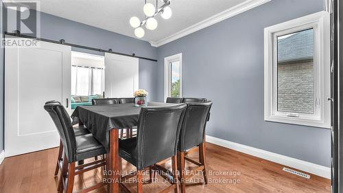 2145 Quarrier Road, London, ON - Indoor Photo Showing Dining Room