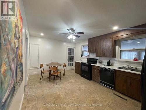 1278 Hillcrest Avenue, London, ON - Indoor Photo Showing Kitchen With Double Sink