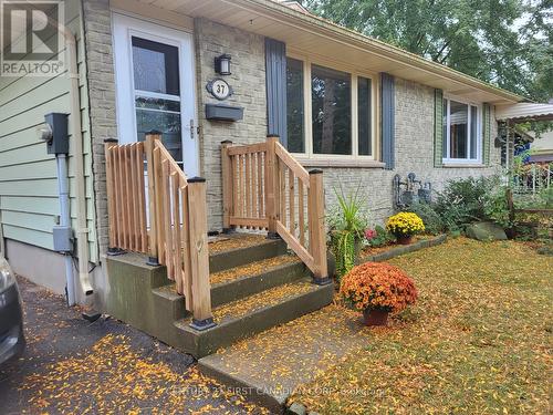 37 Monsarrat Crescent, London, ON - Outdoor