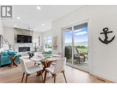 1600 Golden View Drive Unit# 5, West Kelowna, BC - Indoor Photo Showing Other Room With Fireplace