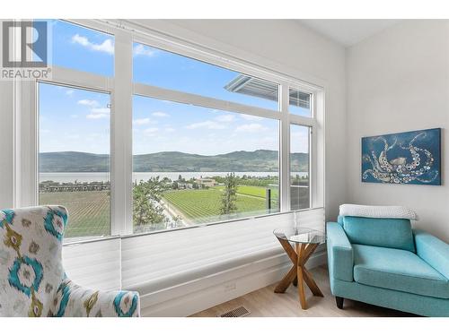 Amazing Views - 1600 Golden View Drive Unit# 5, West Kelowna, BC - Indoor