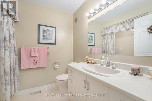 3200 County 31 Road, North Dundas, ON - Indoor Photo Showing Bathroom