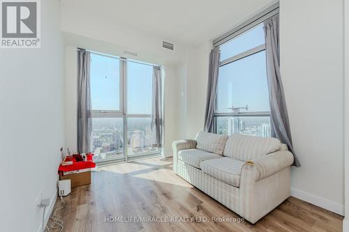 3109 - 60 Frederick Street, Kitchener, ON - Indoor Photo Showing Living Room