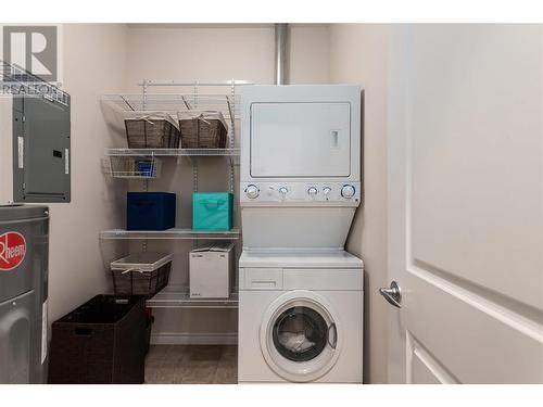 2523 Shannon View Drive Unit# 102, West Kelowna, BC - Indoor Photo Showing Laundry Room