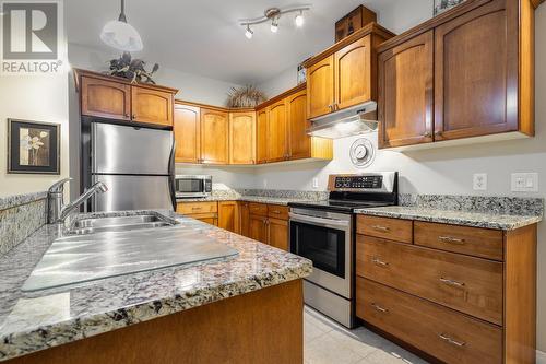 2523 Shannon View Drive Unit# 102, West Kelowna, BC - Indoor Photo Showing Kitchen With Double Sink