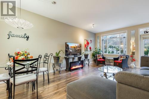 2523 Shannon View Drive Unit# 102, West Kelowna, BC - Indoor Photo Showing Living Room