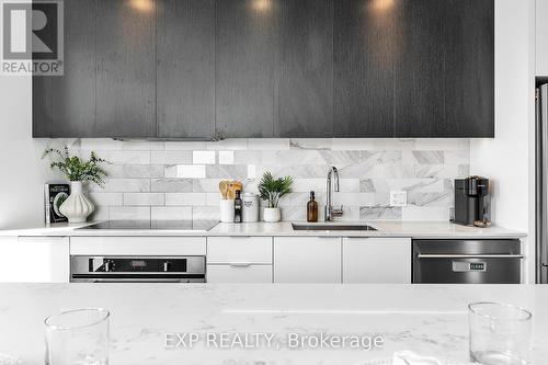 1710 - 20 Daly Avenue, Ottawa, ON - Indoor Photo Showing Kitchen