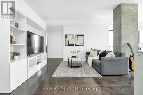 1710 - 20 Daly Avenue, Ottawa, ON - Indoor Photo Showing Living Room