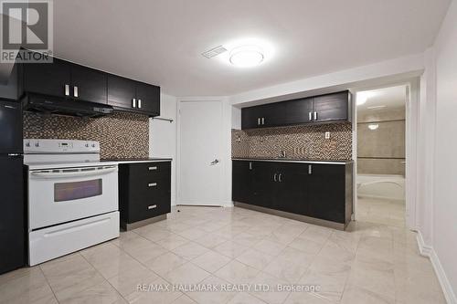 22 Sedgewick Crescent, Toronto, ON - Indoor Photo Showing Kitchen