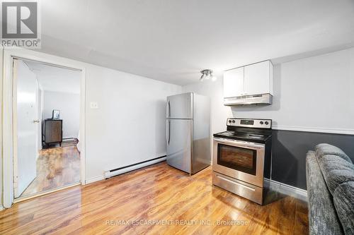 612 Farewell Street, Oshawa, ON - Indoor Photo Showing Kitchen