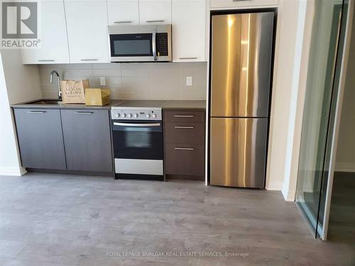 314 - 2301 Danforth Avenue, Toronto, ON - Indoor Photo Showing Kitchen