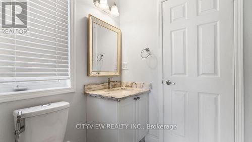 980 Clark Boulevard, Milton, ON - Indoor Photo Showing Bathroom