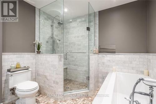 607 Edgewater Crescent, Burlington, ON - Indoor Photo Showing Bathroom