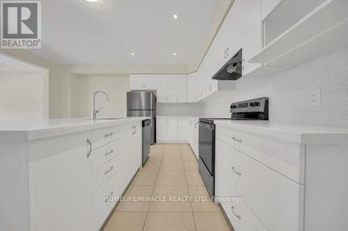 85 Grassbourne Avenue, Kitchener, ON - Indoor Photo Showing Kitchen With Upgraded Kitchen