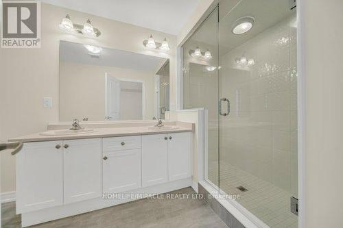 85 Grassbourne Avenue, Kitchener, ON - Indoor Photo Showing Bathroom