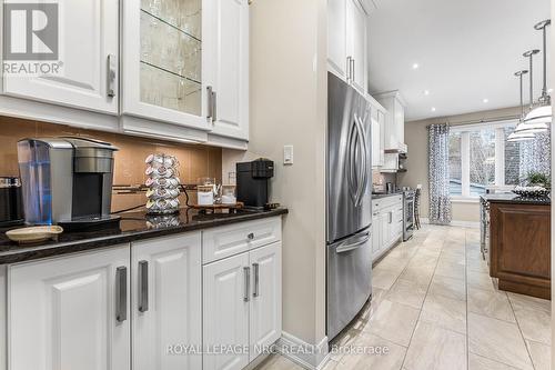 39 Hurricane Road, Pelham (662 - Fonthill), ON - Indoor Photo Showing Kitchen