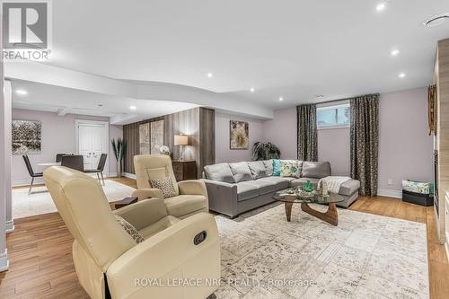 39 Hurricane Road, Pelham (662 - Fonthill), ON - Indoor Photo Showing Living Room