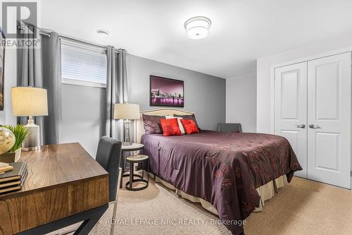 39 Hurricane Road, Pelham (662 - Fonthill), ON - Indoor Photo Showing Bedroom