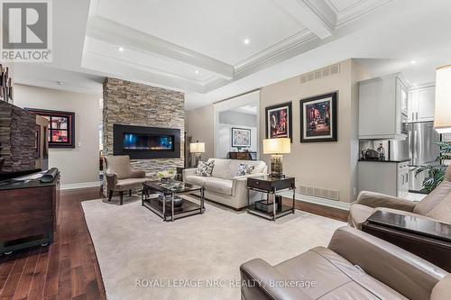 39 Hurricane Road, Pelham (662 - Fonthill), ON - Indoor Photo Showing Living Room With Fireplace